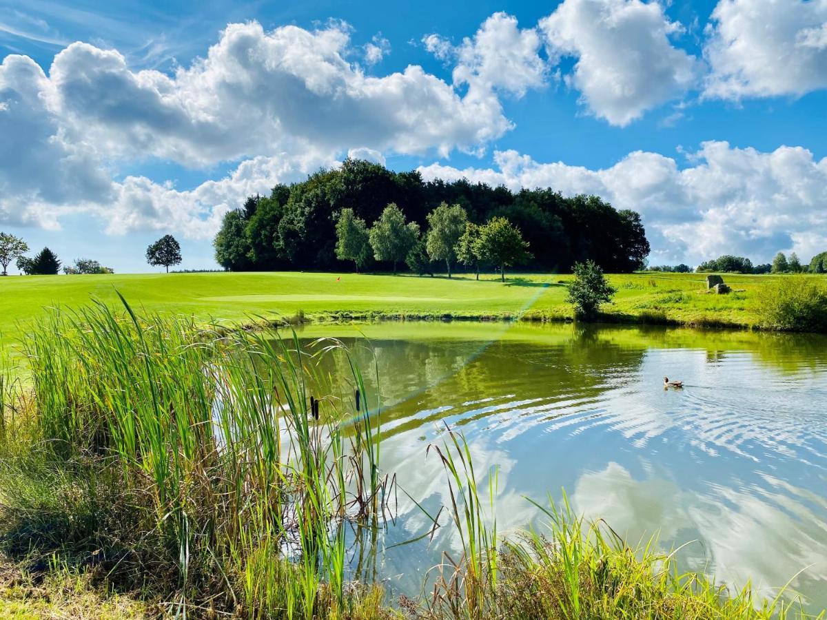 Barrierefreie Ferienwohnungen In Der Naehe Der Golf- Und Freizeitanlage Mudau Exterior photo